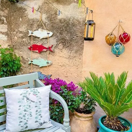 Petit Patio - 2 - Centre - Climatisation Cassis